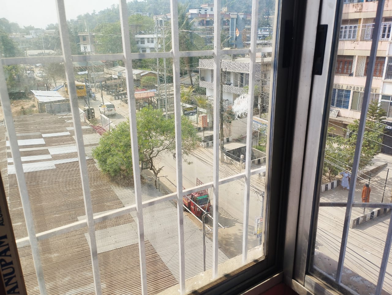 Unfurnished 3bhk in Hengrabari Rd, Lichubagan, Hengrabari, Guwahati, Assam, India for Rent